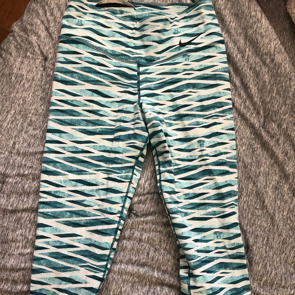 Blue nike crop leggings
